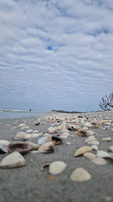 Bowman's Beach Park - Image 2