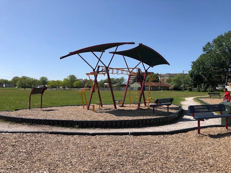 Garaux Park - Image 2