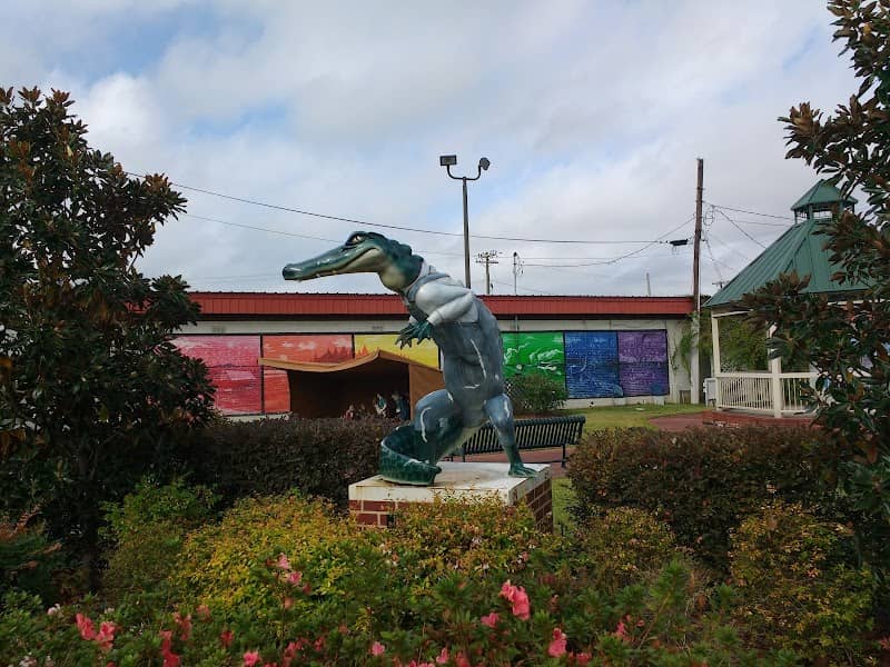 Small Park - Image 1