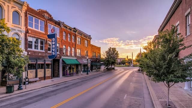 Franklinis.com - Image 1