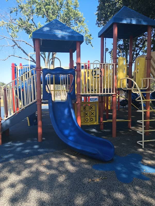 Freeburg Recreation Park - Image 1