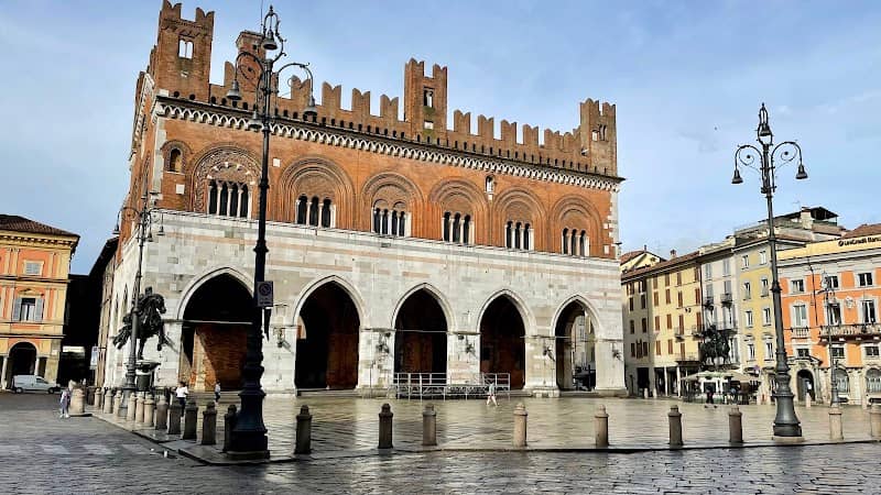 Piazza dei Cavalli - Image 2