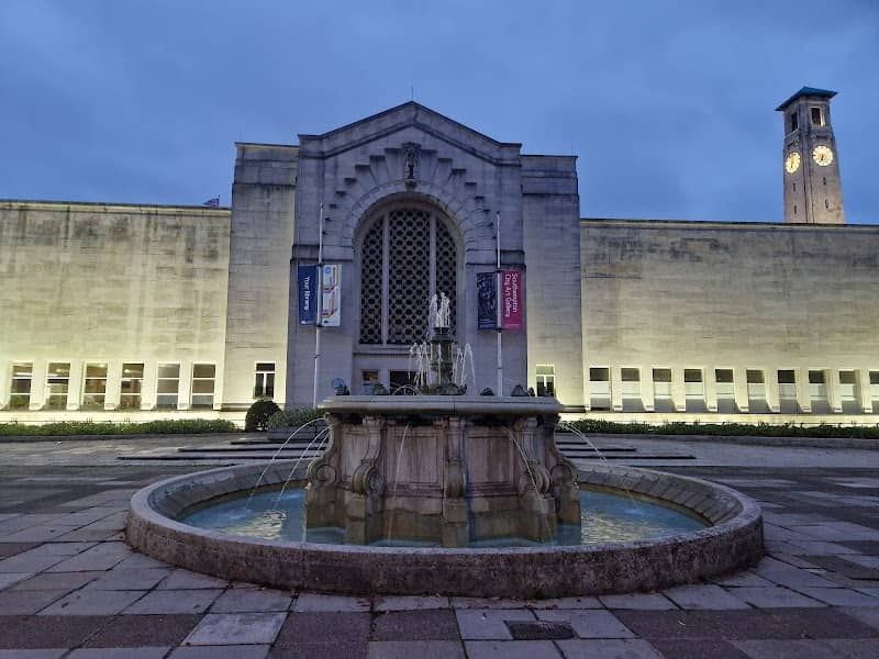 Southampton City Art Gallery - Image 2