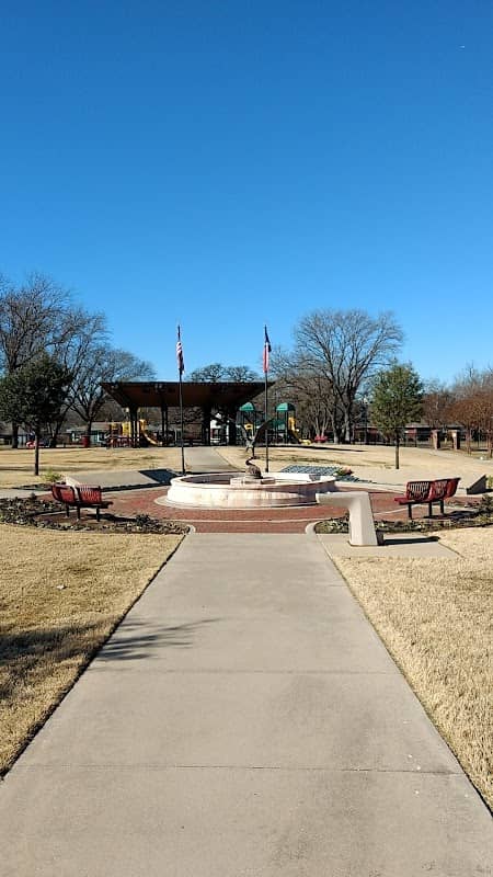 TownCenter Park - Image 1