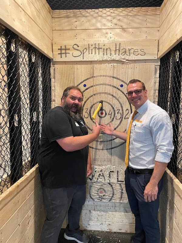 Splittin' Hares Axe Throwing - Image 1