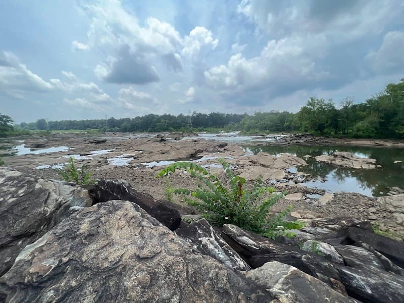 Highlands dam - riverwalk - Image 1