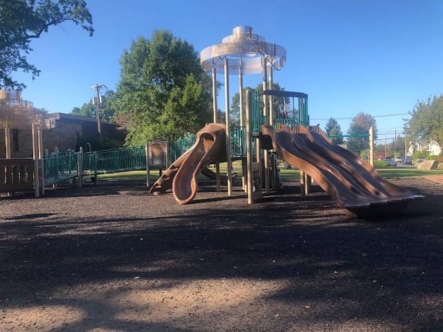 Chelsea Park - Image 1