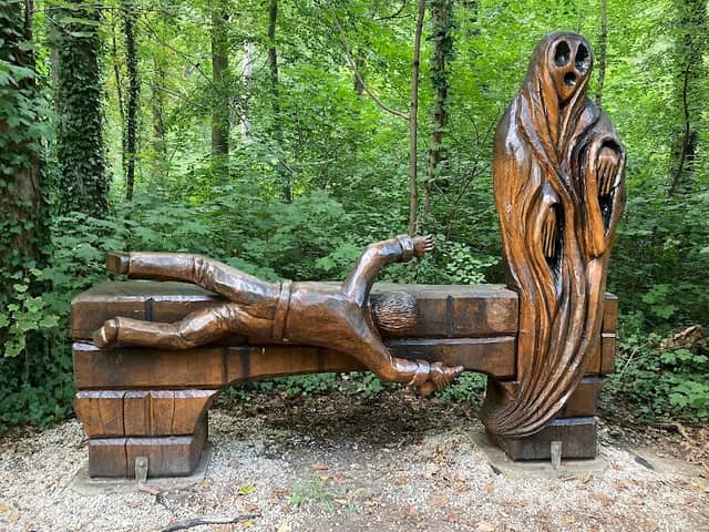 Skulptur Die Spukbrücke - Image 1