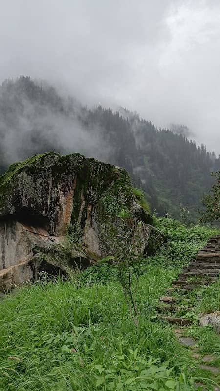 Kanyal Waterfall View Point - Image 2