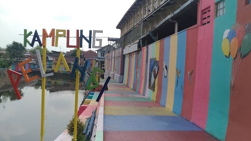 Kampung Pelangi Purwokerto - Image 1