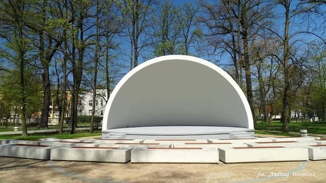 Park - Image 1
