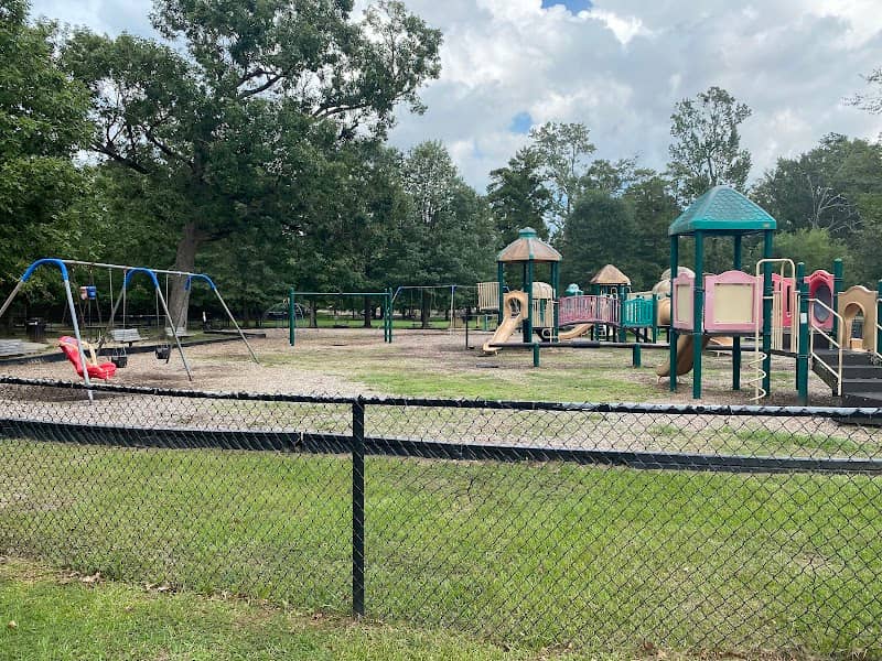 Kamper Park - Image 1