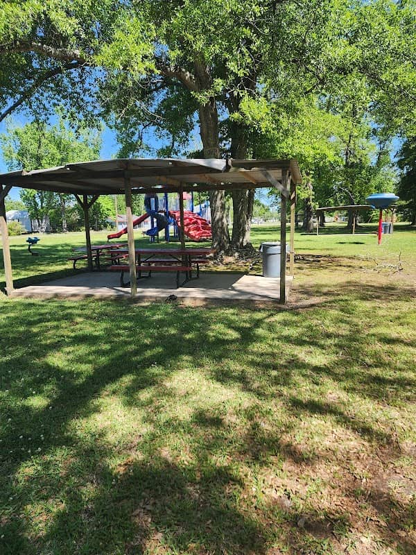Magnolia Oak Park - Image 2