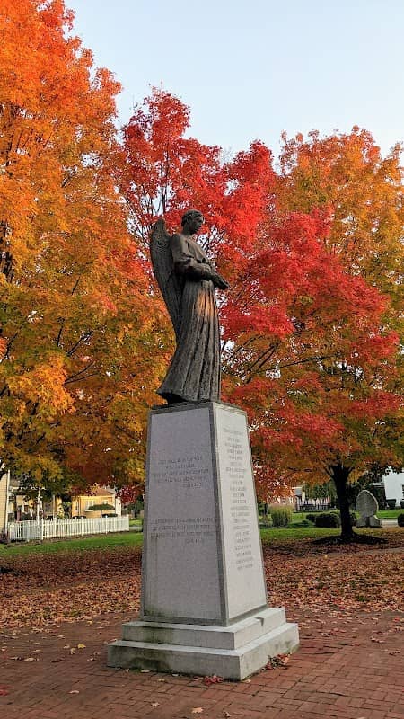 Montoursville Memorial Gardens - Image 1