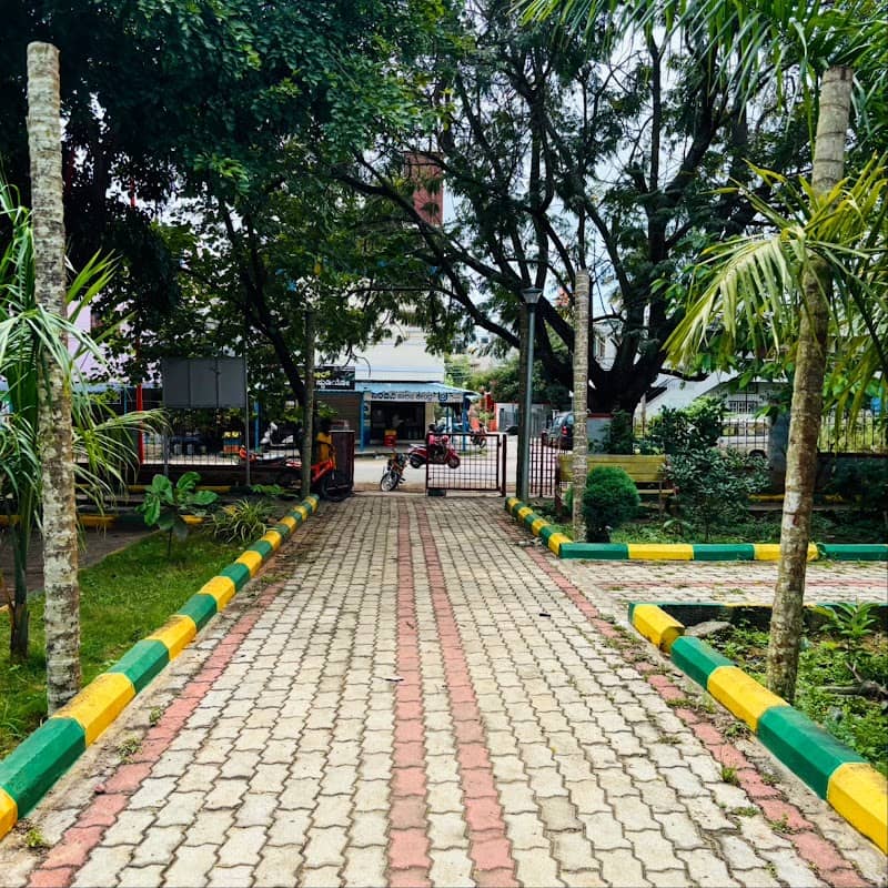 Makkala Park - Image 1