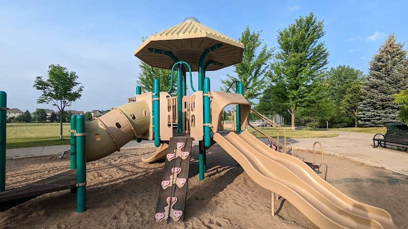 South Elm Road Park - Image 1