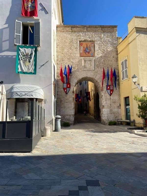 Porta Burgi - Image 1