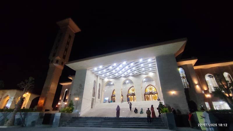 Serambi Masjid Asy-Syifa - Image 1
