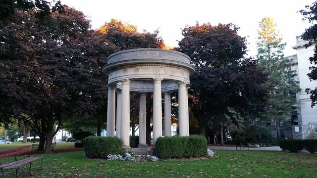 Courthouse Park - Image 2