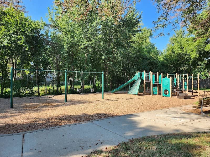 Na Nex Se Park - Image 1