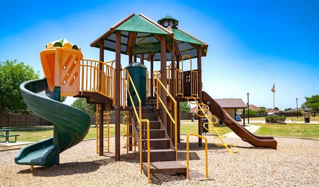 Meadowcrest Park - Image 2