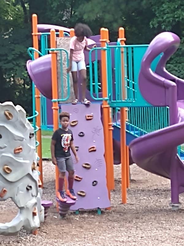 Fairington Park - Image 2