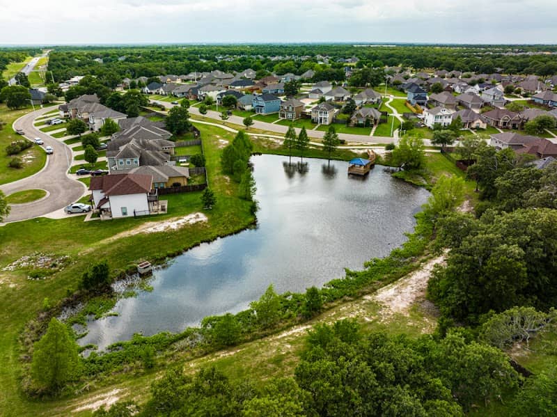 Autumn Lake Park - Image 2