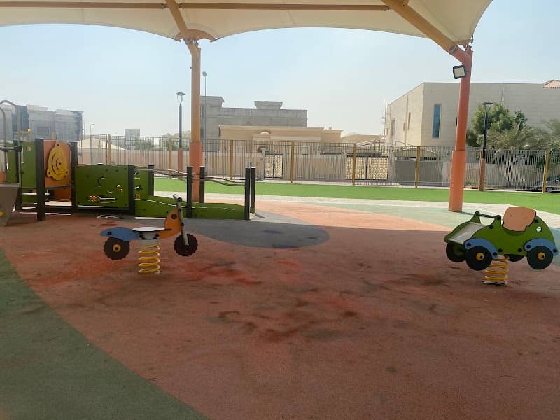 Al Warqa Third Community Facility 3 Park - Image 2