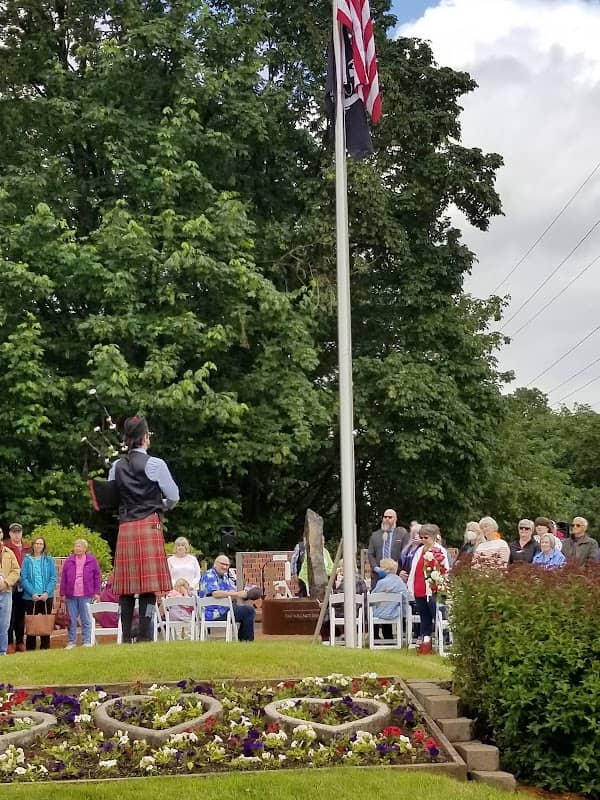 Veteran's Park - Image 2