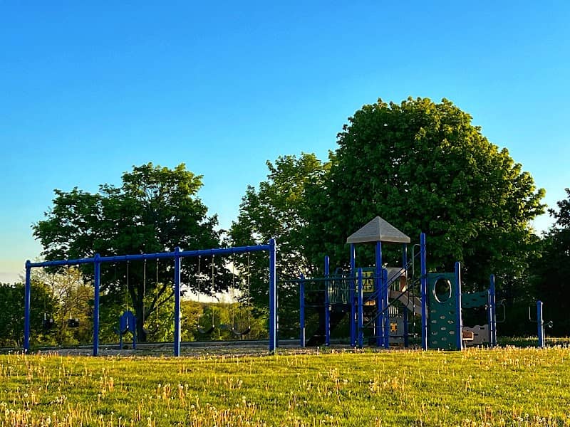 Oak Creek Parkway Park - Image 3