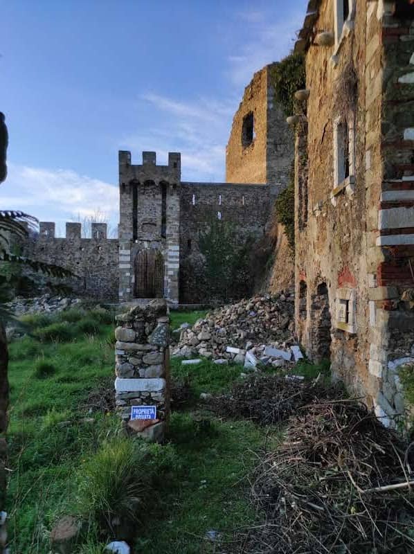 Ruins of Moneta Castle - Image 2