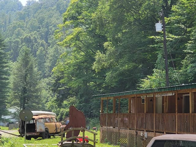 Hippie Trails Campground - Image 2