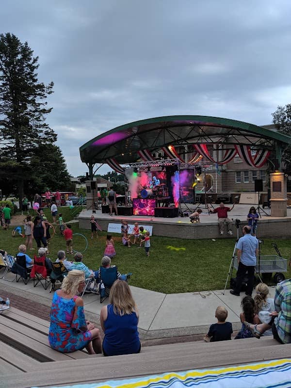 Courthouse Park - Image 3