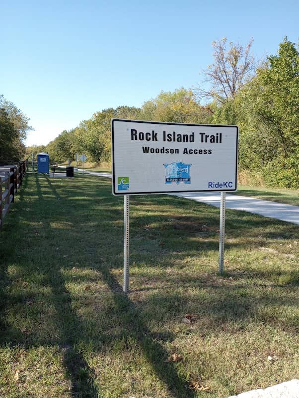 Rock Island Woodson Trailhead - Image 1