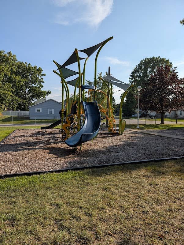 Renaissance Park - Image 2