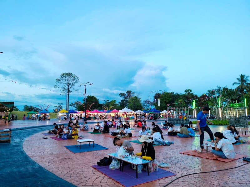BOTA MARKET CHIC & CHILL - Image 1