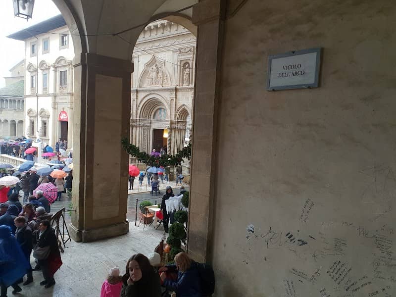 Vicolo dell'Arco - Image 1