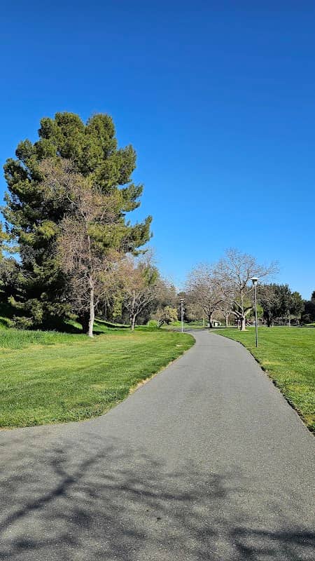 Hillcrest Park - Image 1