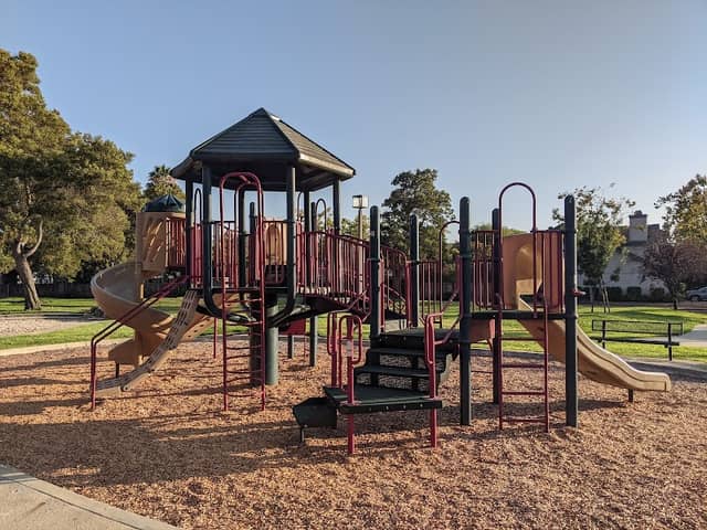 Antigua Park - Image 1