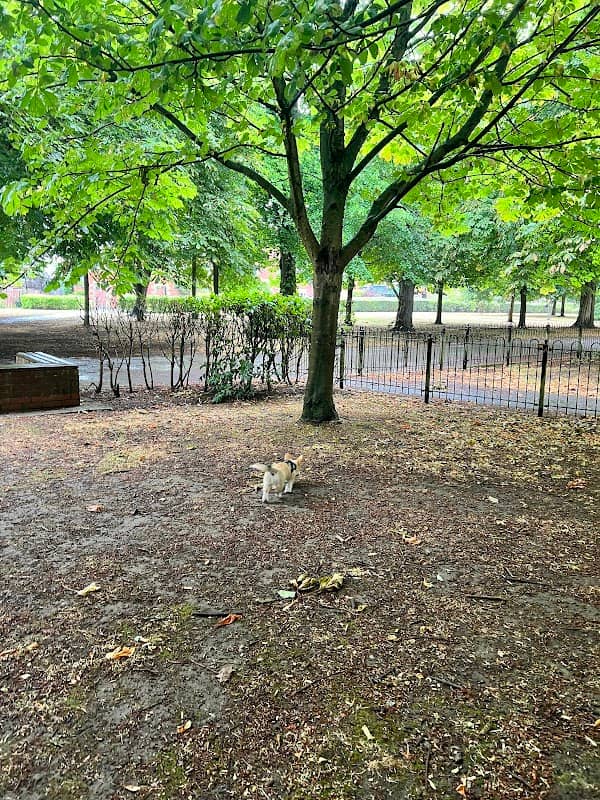 Sobraon Park South Gate - Image 1