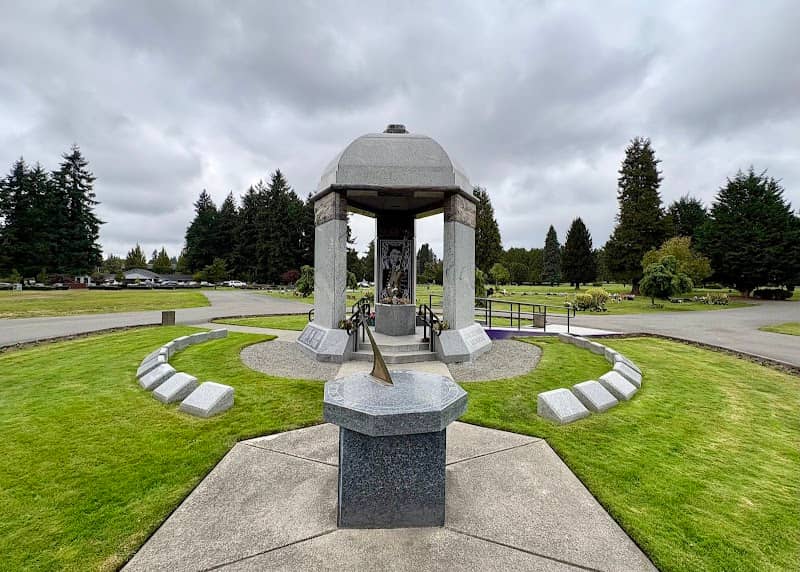 Jimi Hendrix Memorial - Image 1