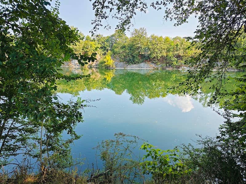 Le Lac Bleu - Image 2