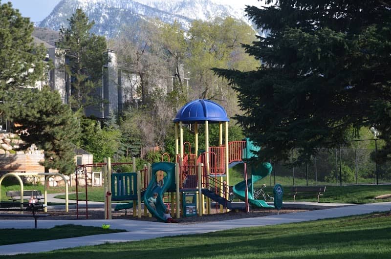 Golden Hills Park - Image 1