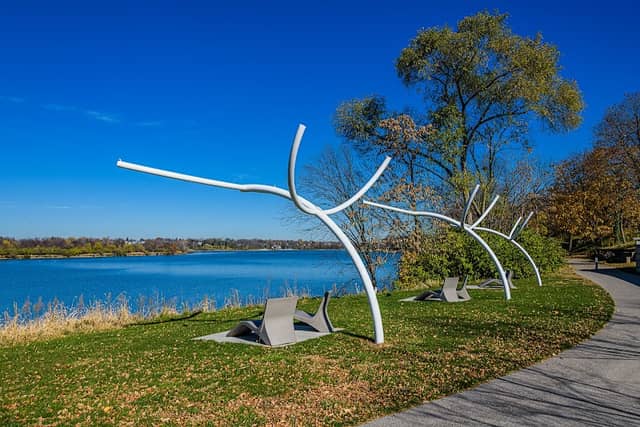 Riverside Park - Image 1