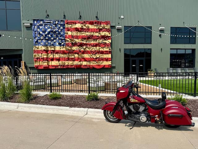 Iron works American flag mural - Image 1