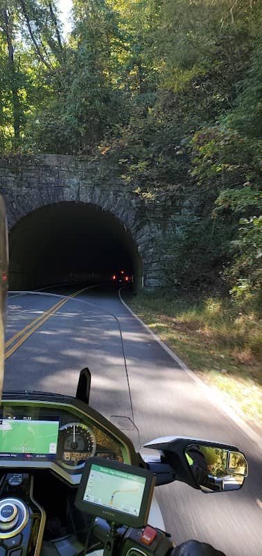 Pine Mountain Tunnel - Image 1