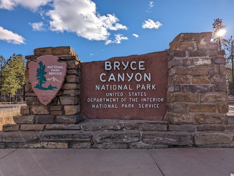 Bryce Canyon National Park Sunset Point - Image 3