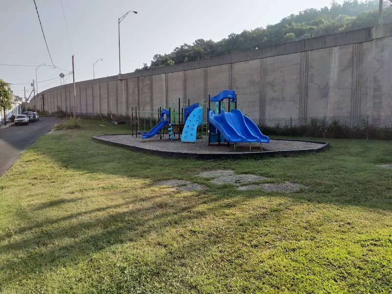 25th Street City Park - Image 1