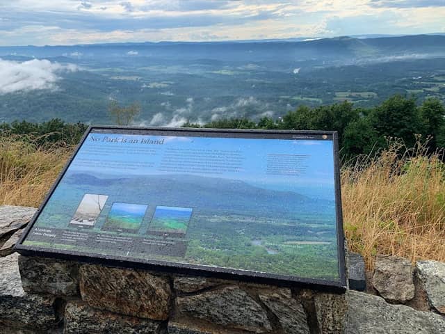 Signal Knob Overlook - Image 1