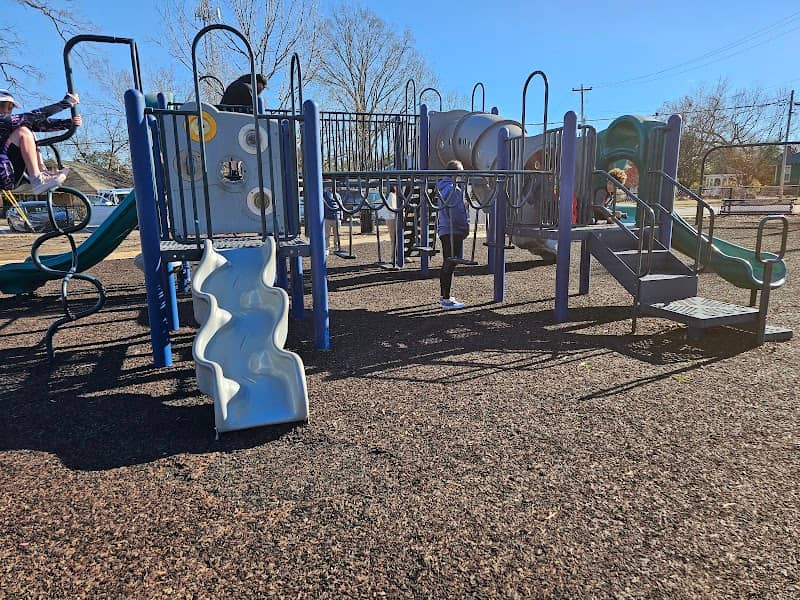Cedar Crest Park - Image 1